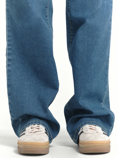 Zwangerschapsjeans met wijde pijpen van blauw denim