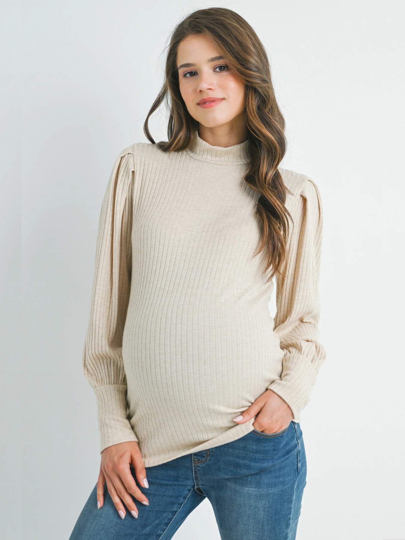 Zwangerschapsblouse met beige pofmouwen